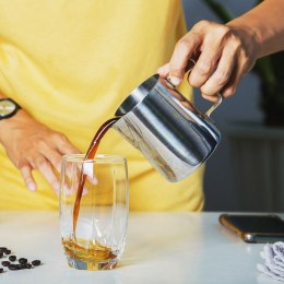 Mlecznik Dzbanek na Mleko Stalowy z Miarką ORION 580 ml