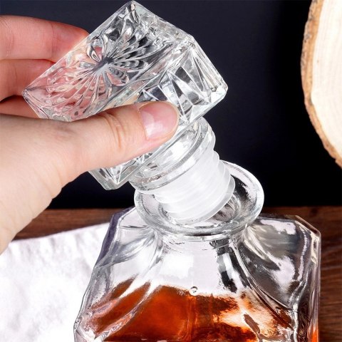 Karafka i Szklanki do Whisky Szklane VILDE 900 ml + 4x300 ml 5 el.